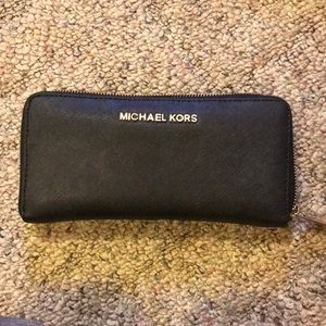 michael kors black wallet